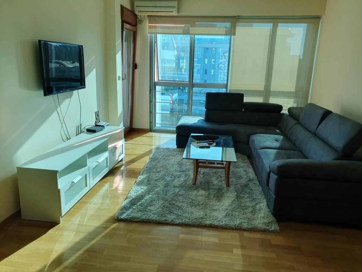 פודגוריצה Great Location Two Bedroom Apatment "Maxim" מראה חיצוני תמונה