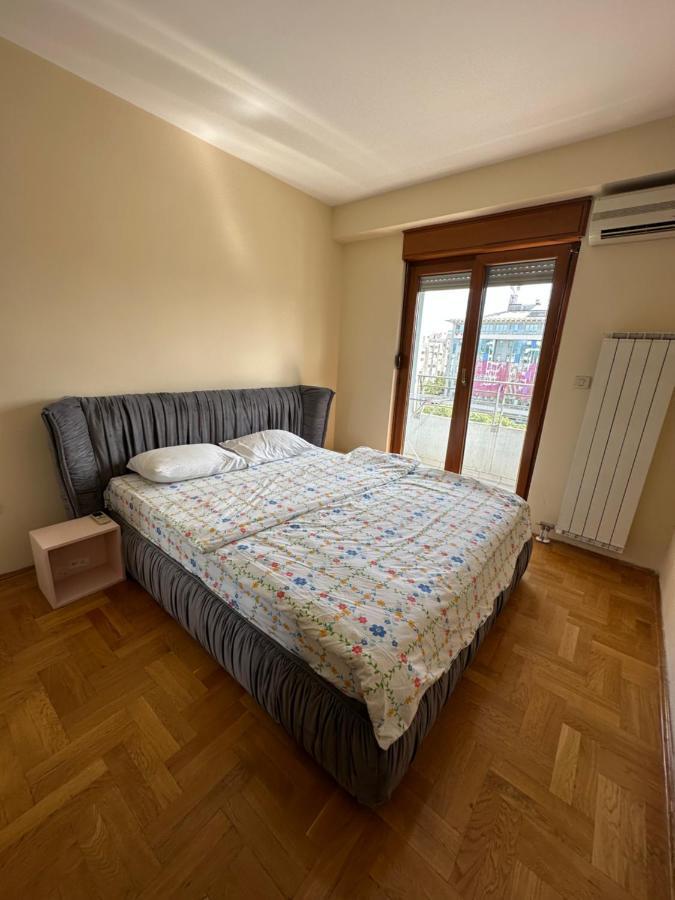 פודגוריצה Great Location Two Bedroom Apatment "Maxim" מראה חיצוני תמונה