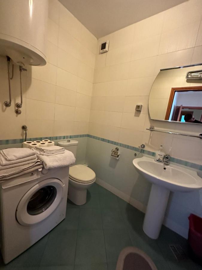 פודגוריצה Great Location Two Bedroom Apatment "Maxim" מראה חיצוני תמונה